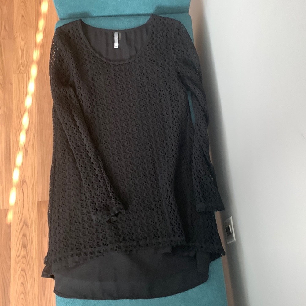 Tunic top. Size M.  Like new